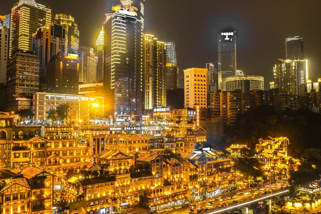 重庆，现代活力与历史底蕴交相辉映的大都市